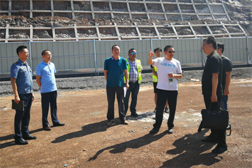 省高管局副处长王浩宇调研巴南高速公路恩阳服务区道路工程建设工作